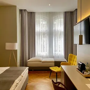 hotellátogatás